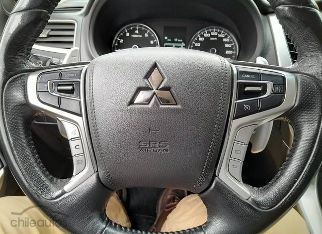 Mitsubishi Montero Sport 3.0 At 4×2 2017 lleno