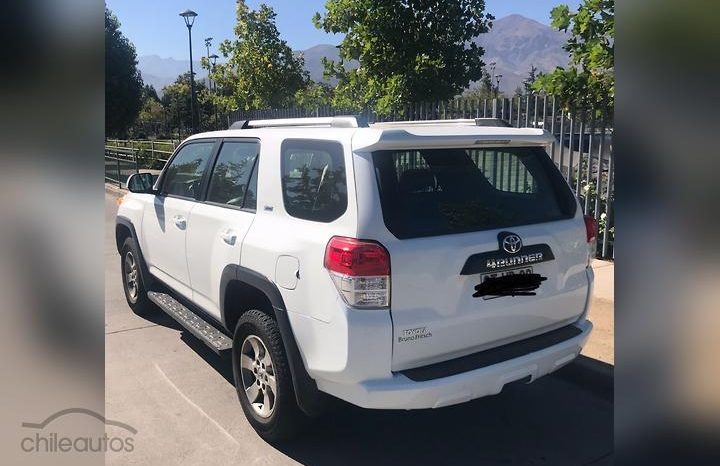 2011 Toyota 4Runner 4.0 SR5 4X2 Auto lleno