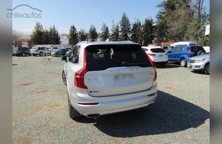 2021 Volvo Xc90 2.0 D5 Momentum Auto 4WD lleno